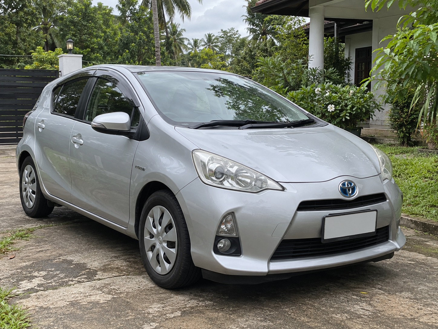 Toyota Aqua 2015